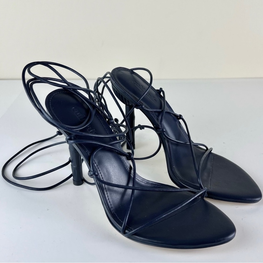NEW CULT GAIA NAVY LEATHER STRAPPY SANDALS - Picture 2 of 14